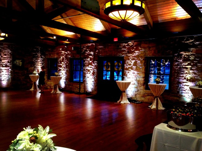 Metropolitan DJ Monte Sano Lodge Huntsville Disc Jockey Wedding