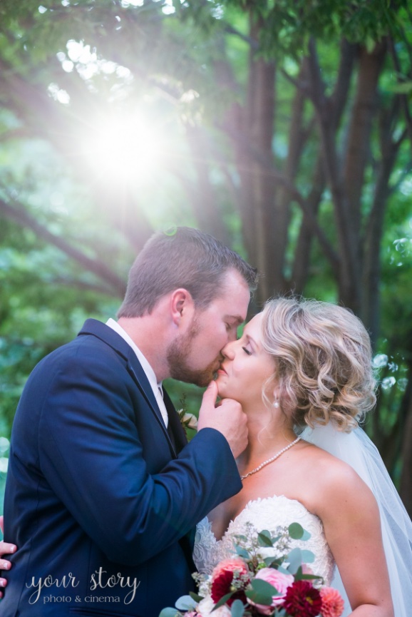 Lindsey + Ross- 4204 Main Street Brewery