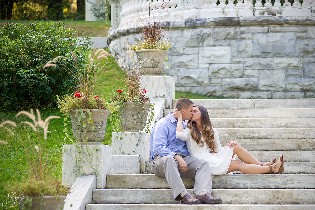 engagement photos in yaddo gardens