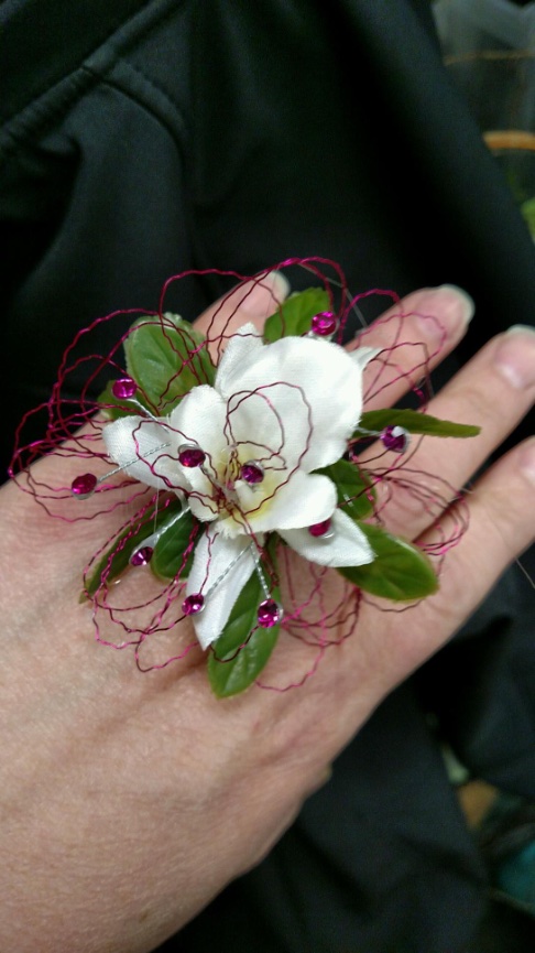 fresh flower wrist corsage