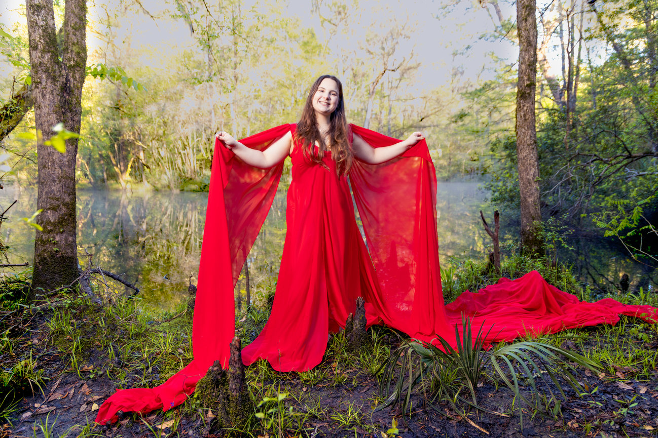 Why Seniors Should Participate in Carolina Goddess Portrait Studio’s Senior Influencer Session