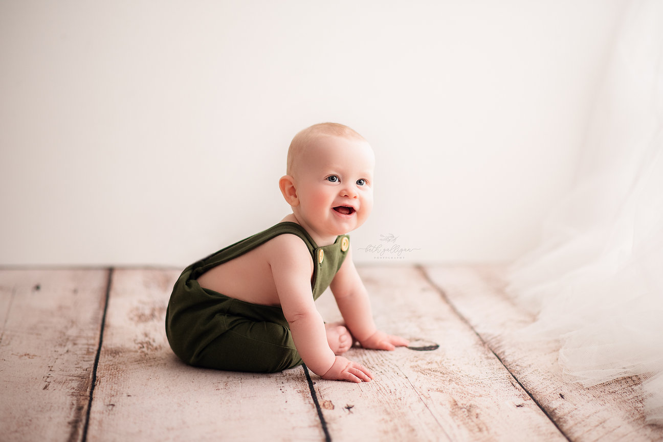 M's 4th Of July Cake Smash With Beth Galligan Boston First Birthday Photographer