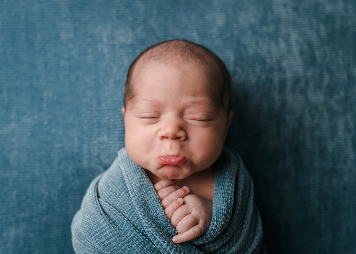 Jmauri's Wrapped Newborn Session