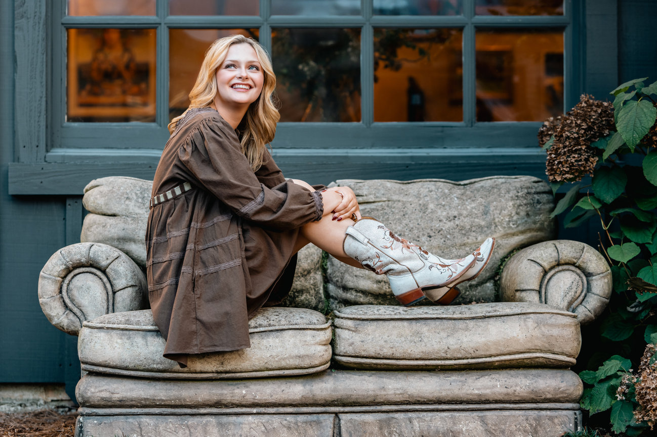 Fall Senior Pictures In Leipers Fork