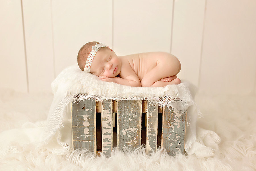 Choosing Your Los Angeles Newborn Photographer