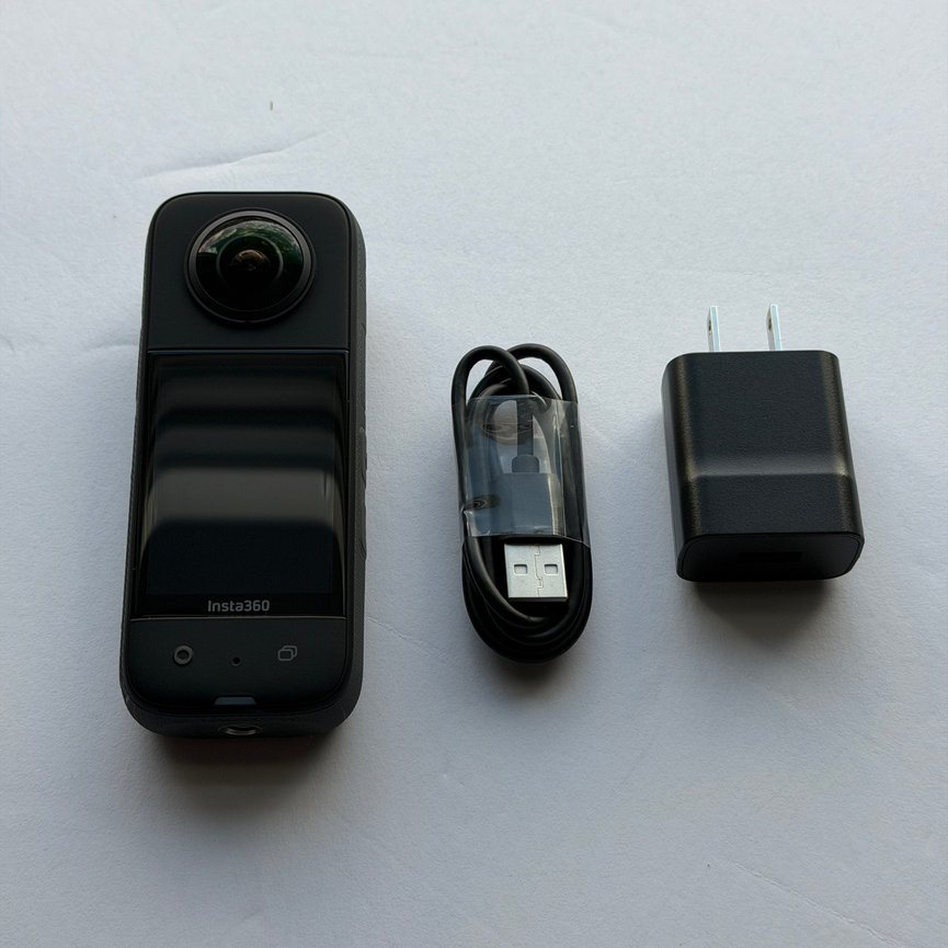 Insta 360 X3 cam