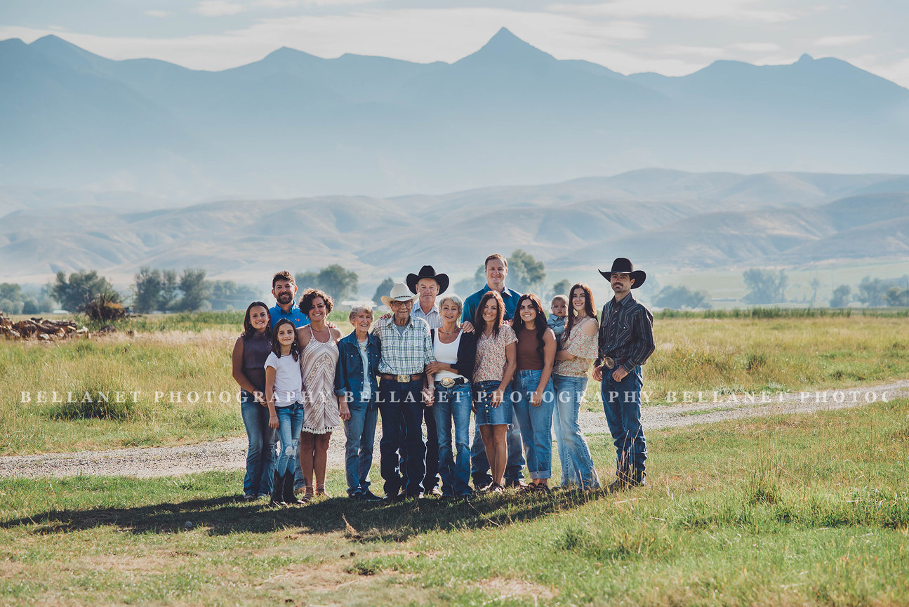 Taylor Family Family Photos in Salmon Idaho Family Photographer