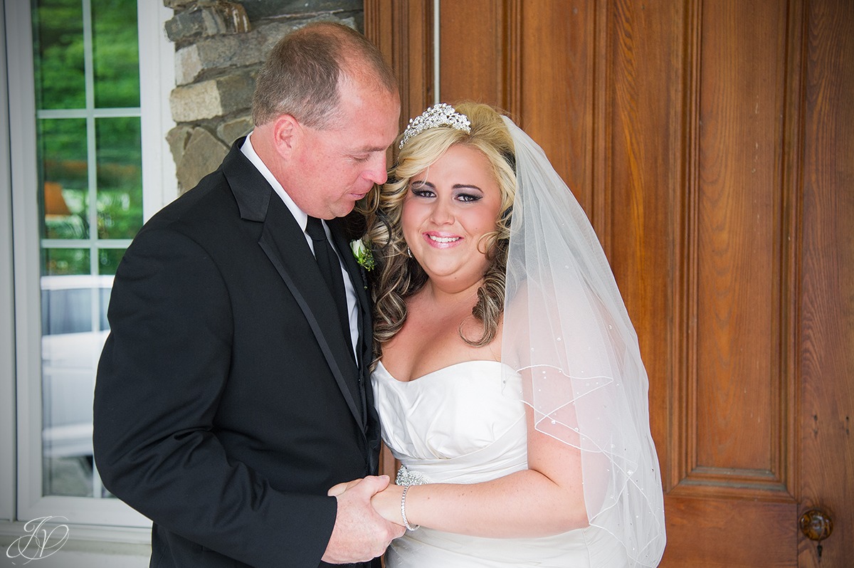 emotional first look between bride and her father