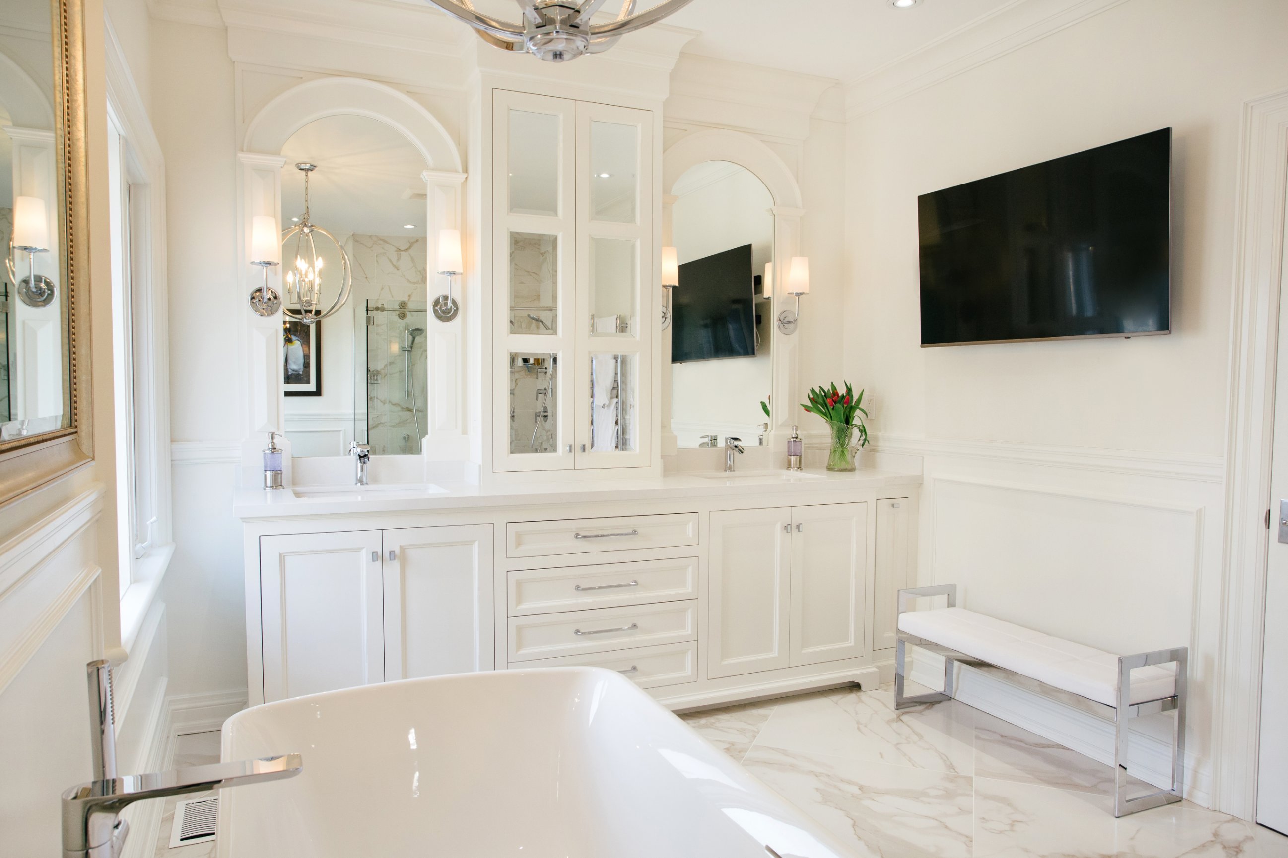 QUEEN BATHROOM - Bloomsbury Fine Cabinetry Inc.