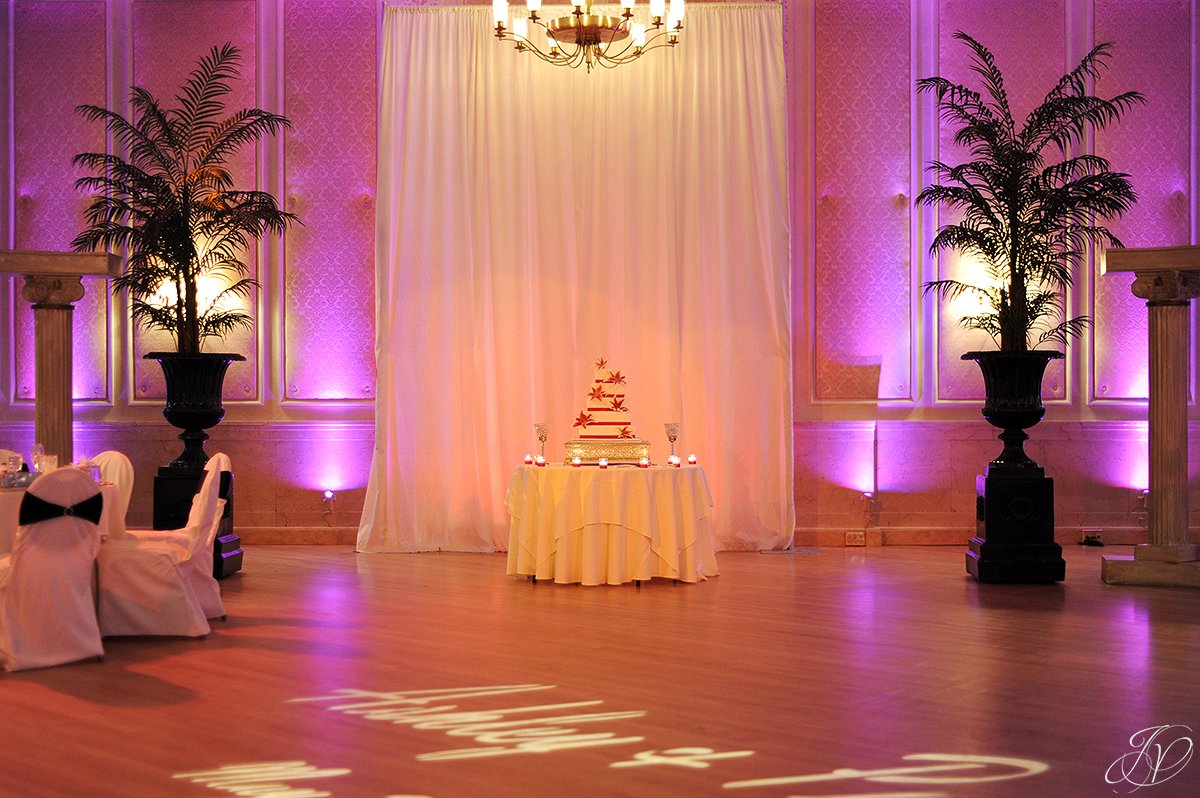 photo of The Franklin Plaza Ballroom, wedding cake