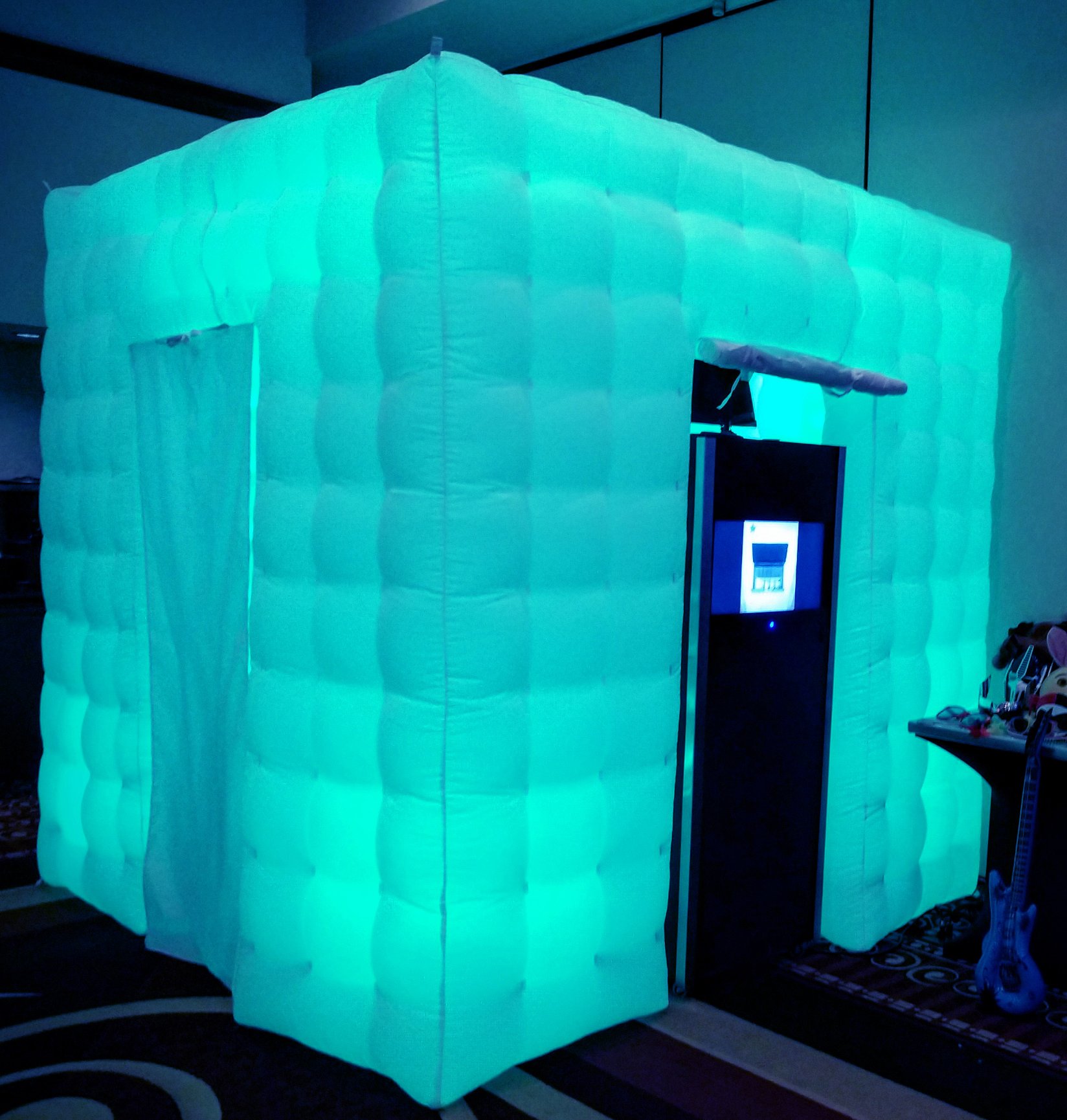 Cube Package | Signature Photo Booth Rentals