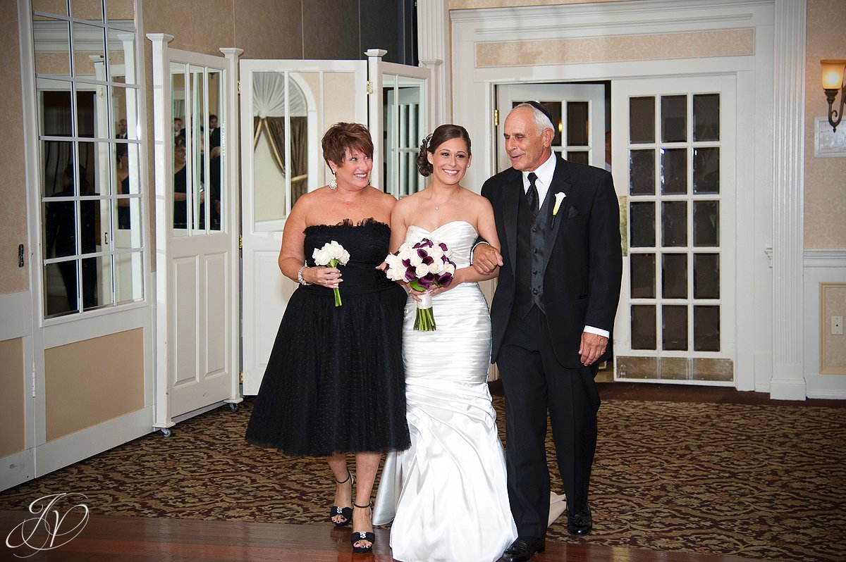 parents of the bride, The Glen Sanders Mansion, Albany Wedding Photographer