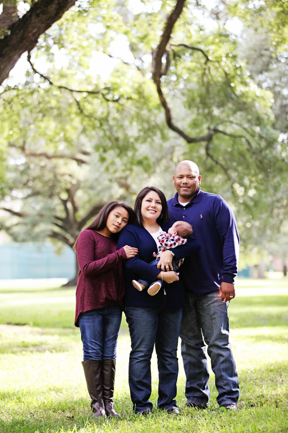 The Sensabaugh Family | Family Shoot | Herndon, VA — Painted Bench  Photography