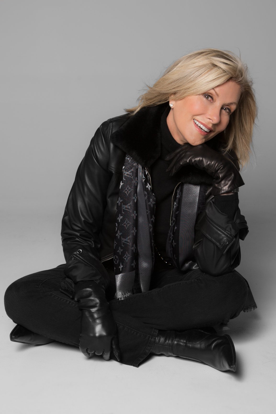 Glamour & Boudoir T.Y.E. Studios, Photography Studio & Collection of