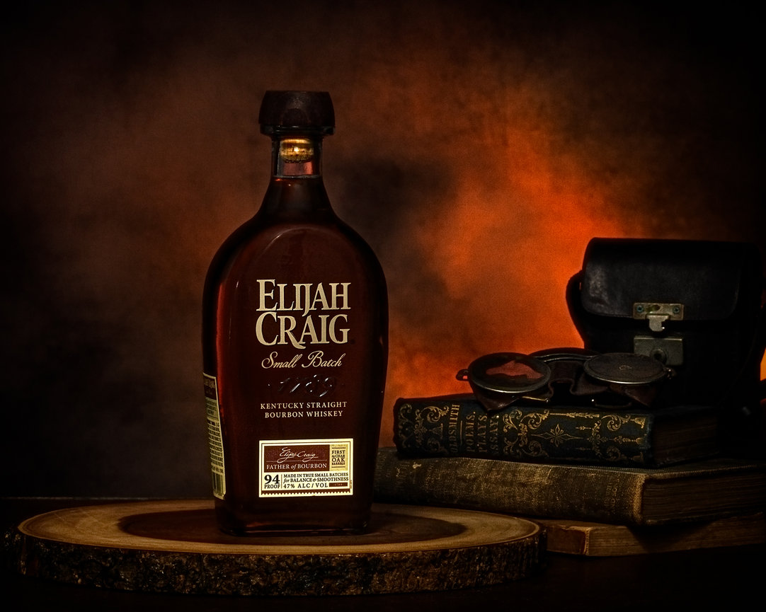 styled-whiskey-commercial-product-photography