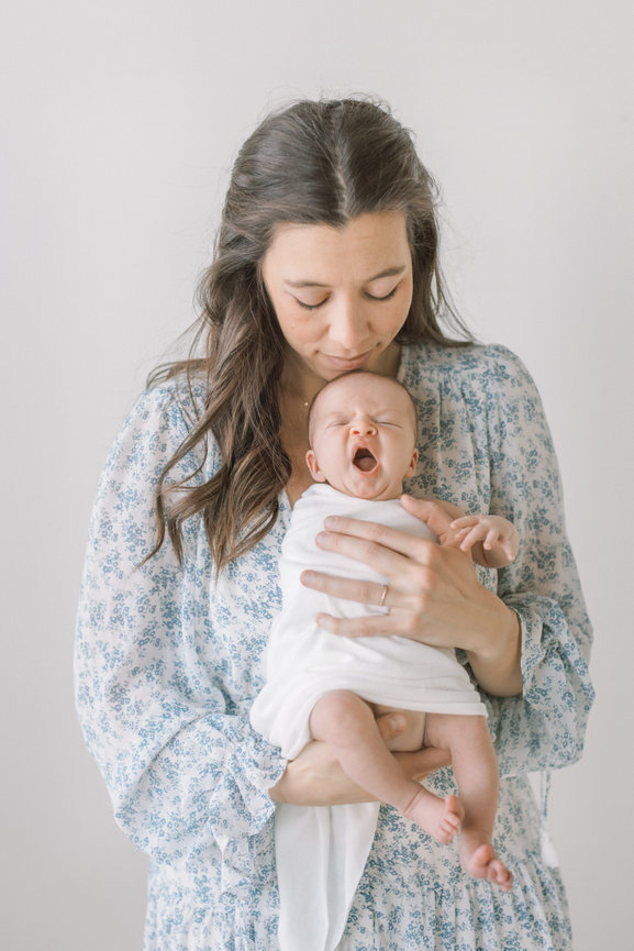 Minneapolis newborn photographer