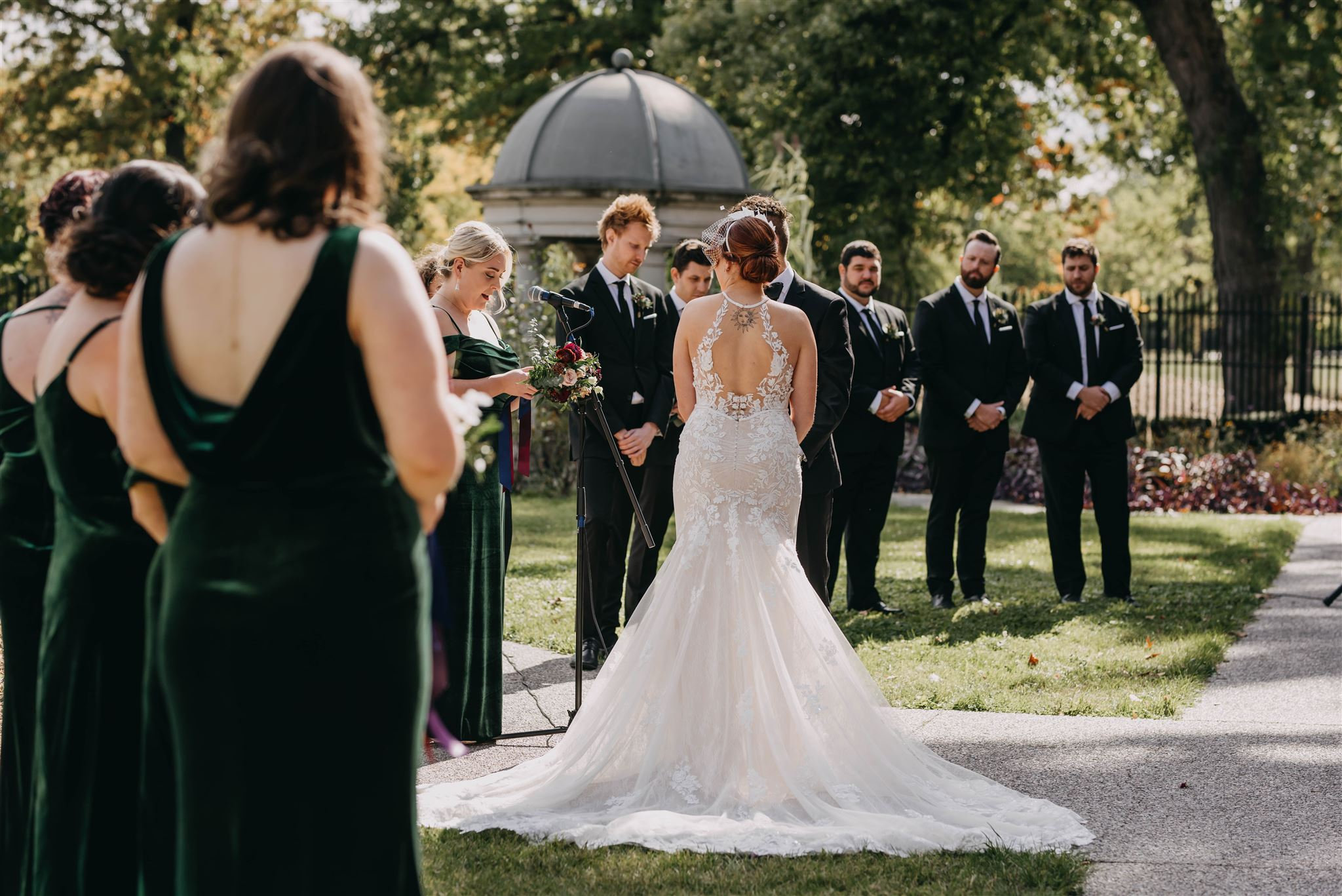 Capture Your Dream Wedding at the Little White Chapel in Las Vegas, image size:2048x1367