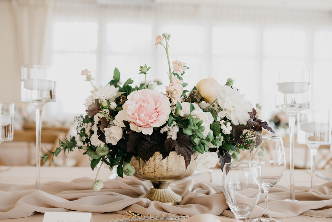 Affordable Kelowna wedding photographer for intimate celebrations