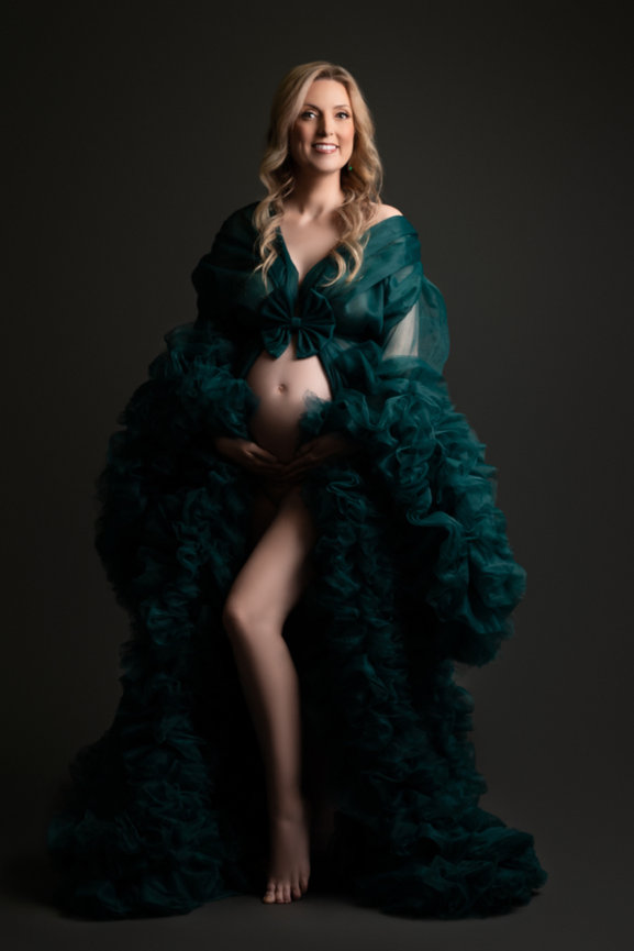 maternity photography orlando, maternity photographer in orlando, maternity portraits near me