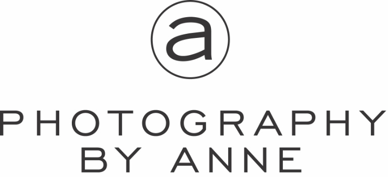 PHOTOGRAPHY BY ANNE, INC. Logo
