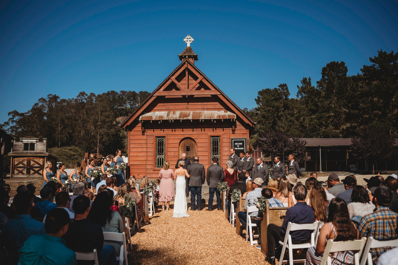 5 Reasons You Should Have Your Wedding at Long Branch Farm