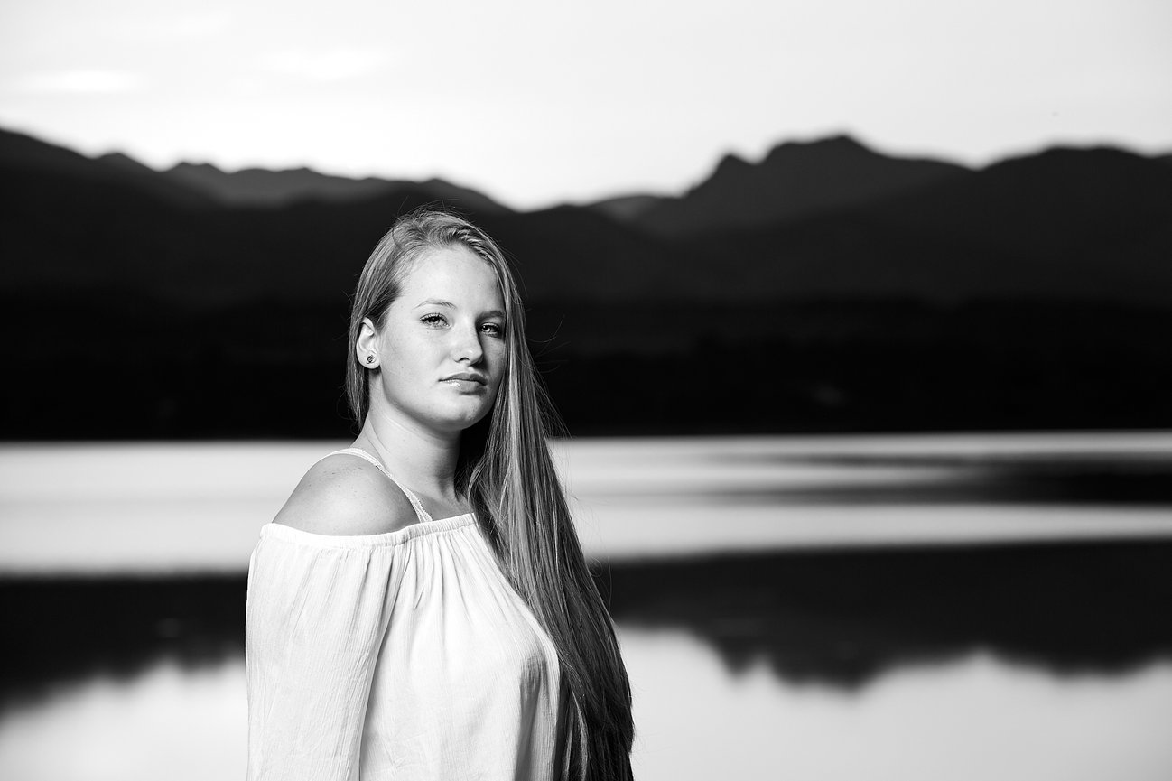Senior portraits in Loveland, Colorado on location with Photo Conscious