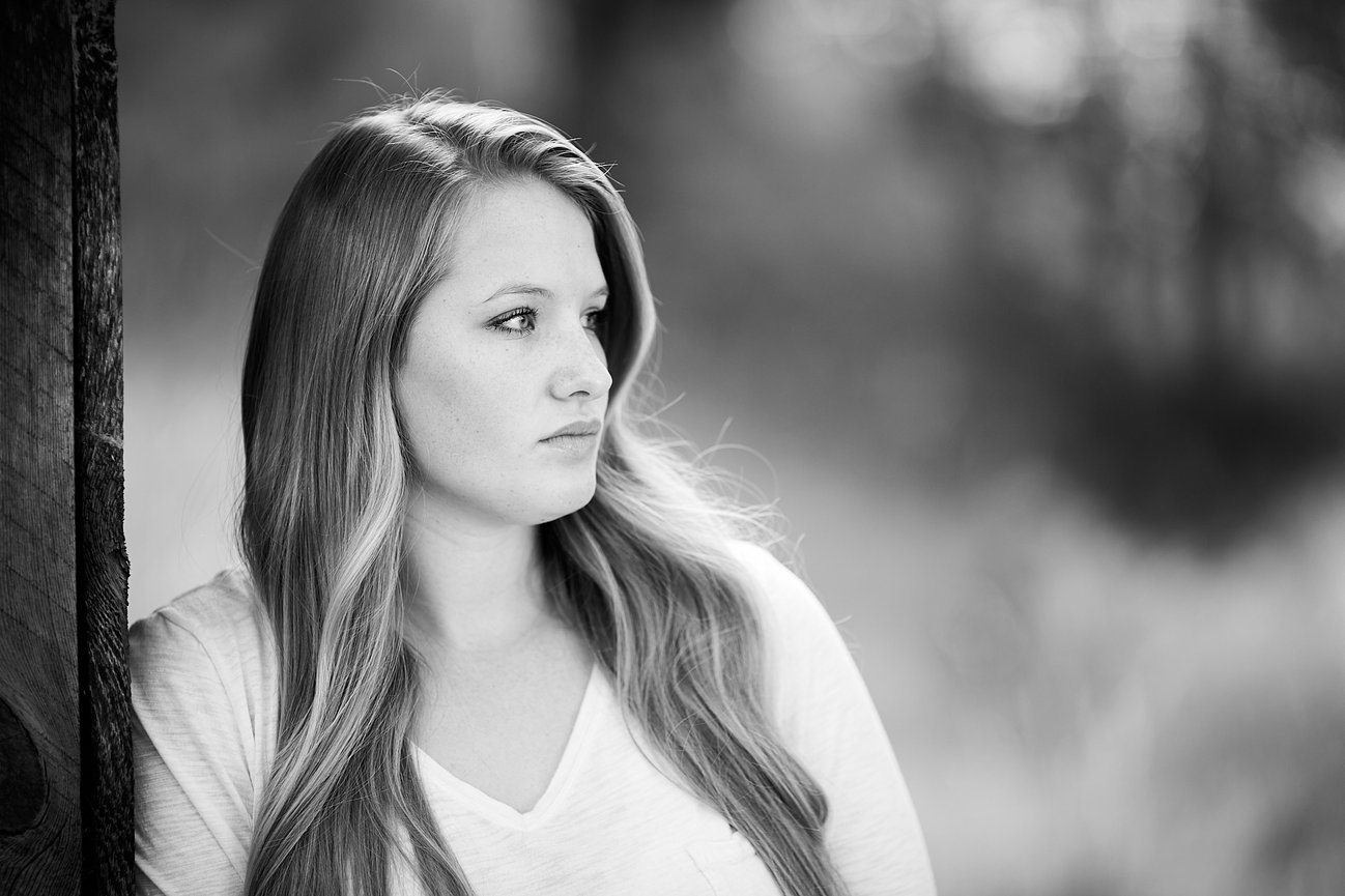 Senior portraits at Bobcat Ridge in Fort Collins, Colorado