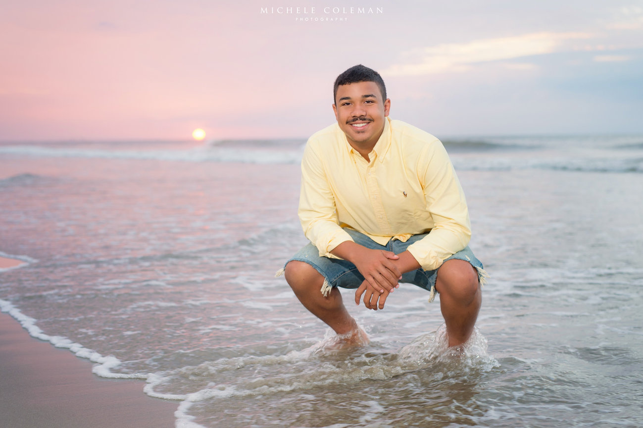 Boy Senior Picture Poses, Rochester Hills, Michigan | Michigan Photographer  | Senior photos boys, Senior pictures boys, Senior pictures boys outdoors