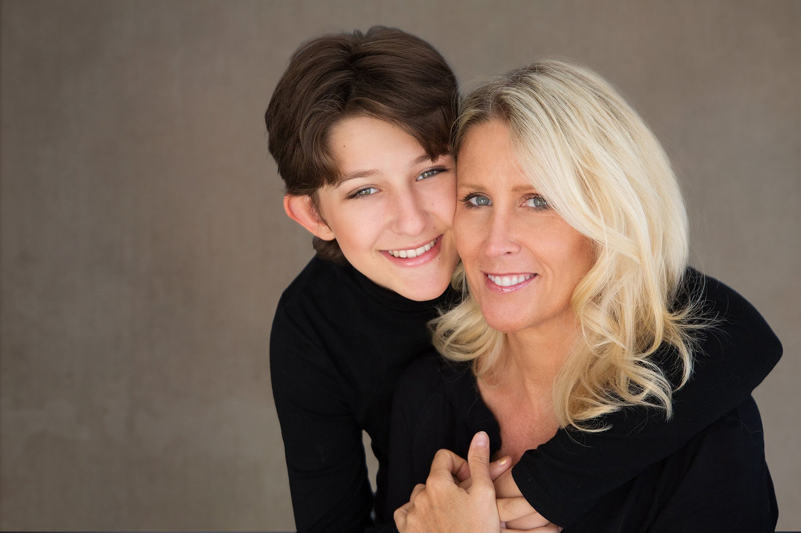 Judy Riggs Florida Studio Portraits | Judy Riggs Portraits Orange County, CA