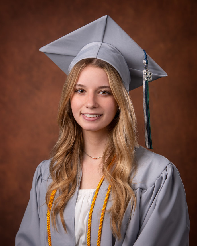 grad-cap-gown-studio-portraits-photo-senior