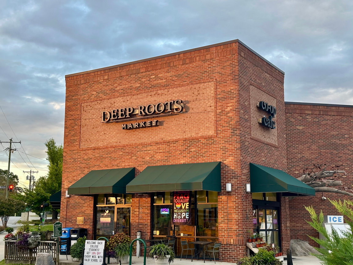 Deep Roots Market photo 21