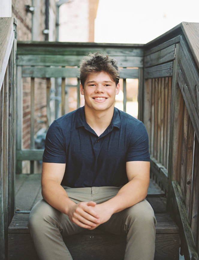 Any Angle Photography: Senior Pictures for Guys in Minneapolis, Minnesota