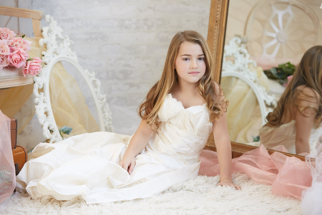 MOMS KEEPSAKE WEDDING DRESS Peters Photography