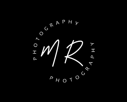 MR Photography Logo