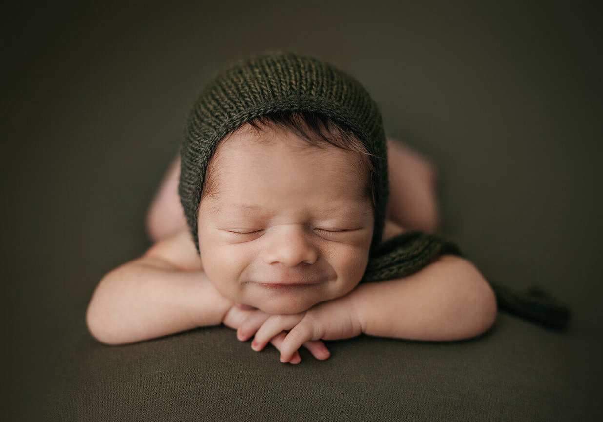 Newport Beach maternity photographer, Newport Beach newborn photographer, Newport Beach baby photographer, Newport Beach family photographer, portrait studio in Newport Beach CA