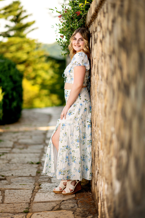 Celebrating Clara: A Stunning Senior Session at Maymont - Katie Kraft  Photography
